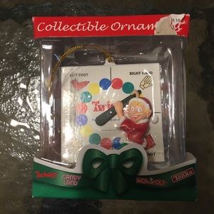 Hasbro Basic Fun Twister Game Ornament MIB